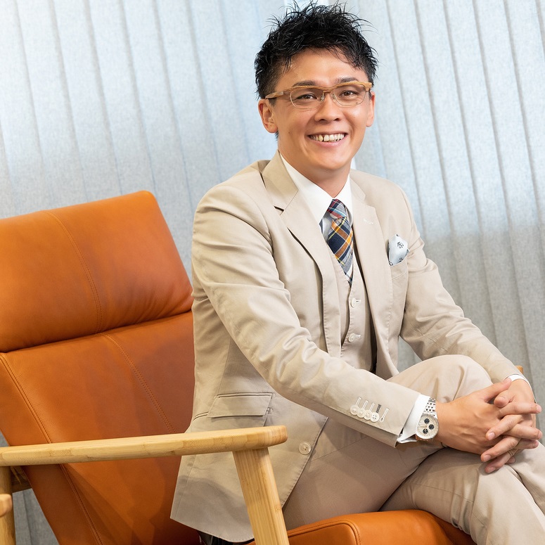 丸尾 崇人